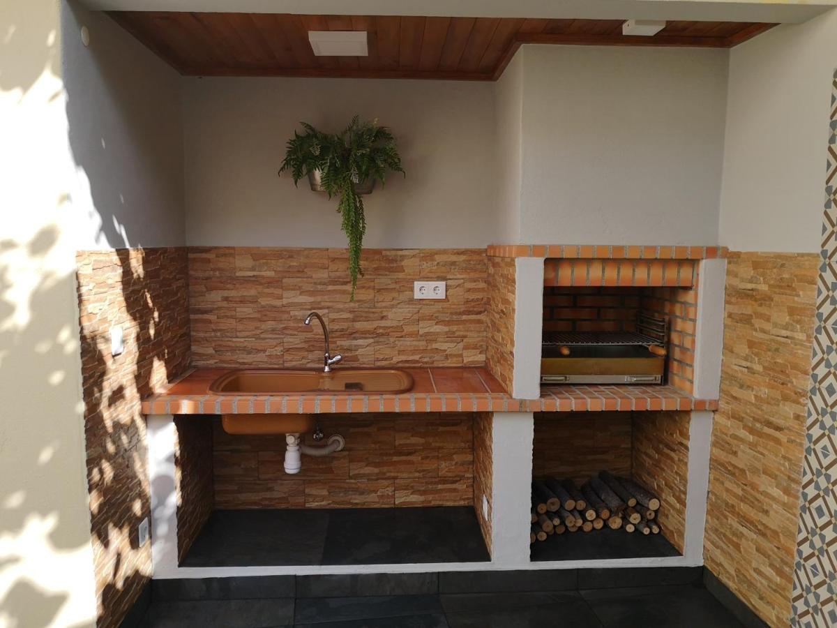 Villa Casinha D'Avo à Nazaré Extérieur photo